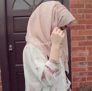 Meet your Posher, Nabila